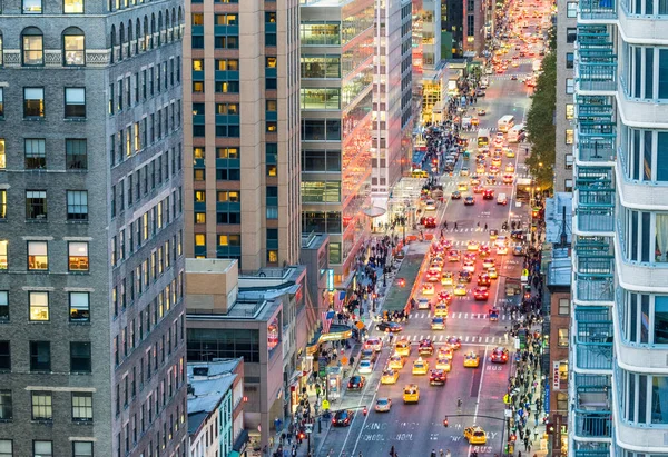 NEW YORK CITY - SEPTEMBER 2015: Beautiful aerial view of city st — Stock Photo, Image