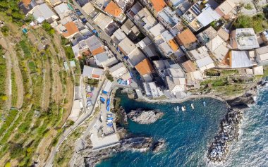 Ek yükü hava panoramik Manarola. Beş topraklar, İtalya
