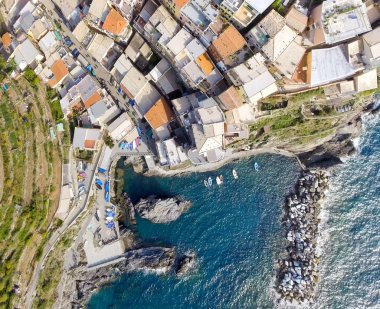 Ek yükü hava panoramik Manarola. Beş topraklar, İtalya