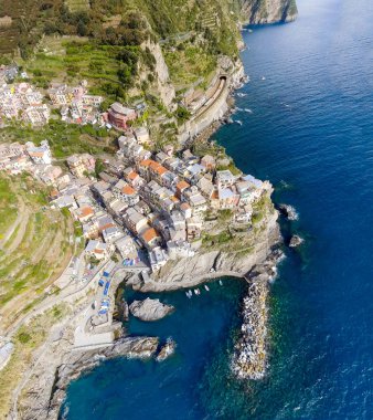 Ek yükü hava panoramik Manarola. Beş topraklar, İtalya
