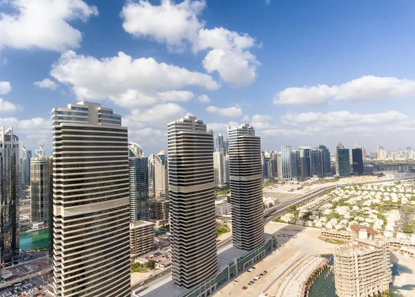 Vista aérea del horizonte de Dubai Jumeirah Lakes Towers —  Fotos de Stock