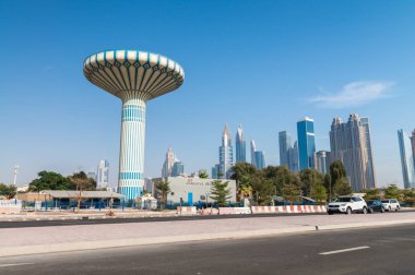 Dubai, Birleşik Arap Emirlikleri - Aralık 2016: Downtown binalar üzerinde bir güzel da