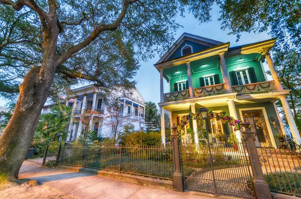 Krásné barevné domy New Orleans, Louisiana — Stock fotografie