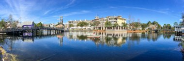 Destin, Fl - Şubat 2016: Panoramik bir görünümünü Harbourwalk Villag