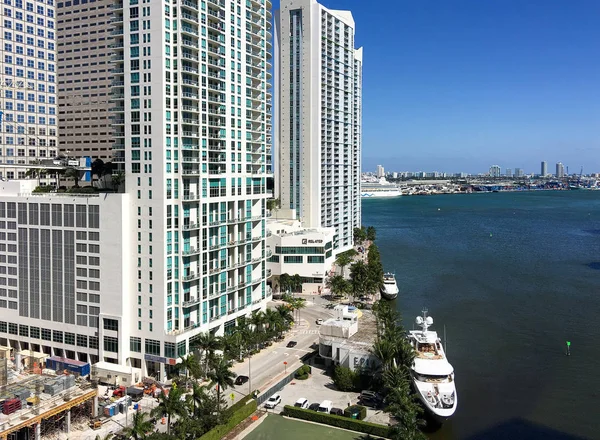 MIAMI, FL - FEBRUARY 2016: Panoramic view of Downtown. Miami att — Stock Photo, Image