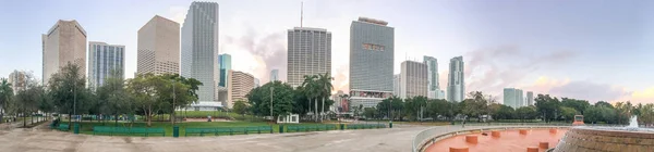 Vista panorámica del centro de Miami al atardecer, FL —  Fotos de Stock