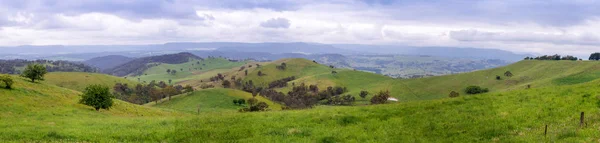 Vista panoramica sulla campagna australiana al tramonto, New South Wa — Foto Stock