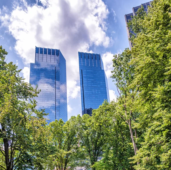 Manhattan gebouwen van Central park — Stockfoto