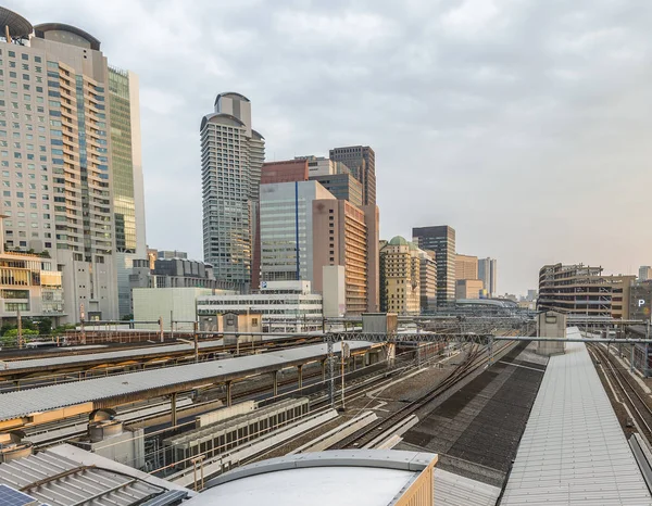 Osaka panoramę miasta o zachodzie słońca, Japonia — Zdjęcie stockowe