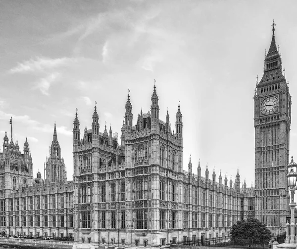 Bela vista do Palácio de Westminster, Londres — Fotografia de Stock