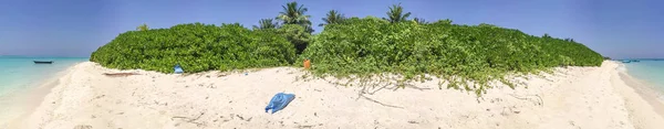 Belles couleurs des Maldives. Thoddoo est une petite île — Photo