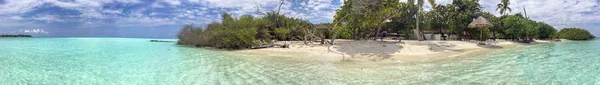 RASDHOO, MALDIVES - MARCH 2015: Beautiful colors of Maldives. Ra — Stock Photo, Image