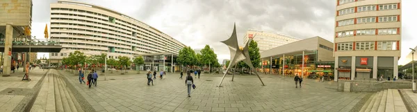 DRESDEN, ALLEMAGNE - JUILLET 2016 : Vue intérieure panoramique de la ville mo — Photo