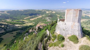 Rocca di Castiglione, Val D'Orcia - Tus harika havadan görünümü