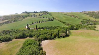 Toskana Hills, İtalya bahar güzel havadan görünümü