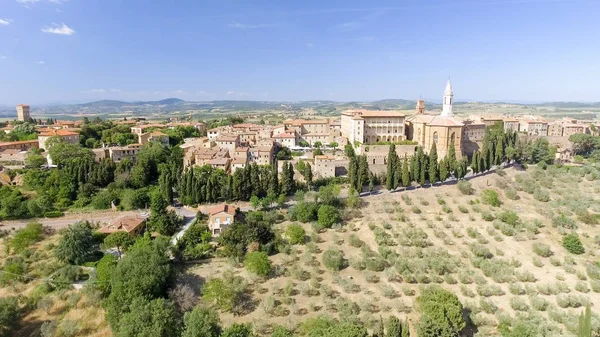 Vista aérea de Beautiul de Pienza, cidade medieval da Toscana no hil — Fotografia de Stock