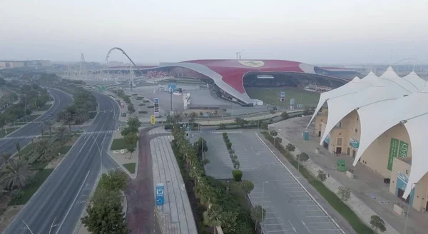 Abu dhabi, uae - Dezember 2016: ferrari world air view. abu d — Stockfoto