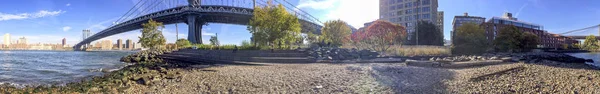 Brooklyn Bridge Park New York şehrinin panoramik görünüm — Stok fotoğraf