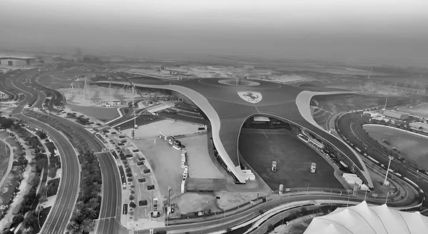Abu Dhabi, Verenigde Arabische Emiraten - December 2016: Ferrari World luchtfoto. Abu D — Stockfoto