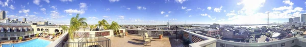 New Orleans, La - februari 2016: Turister njuta av staden panoramautsikt över s — Stockfoto