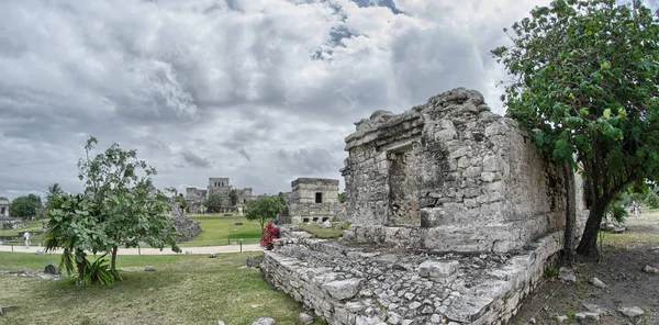 Maravillosas ruinas mayas antiguas de Tulum, México — Foto de Stock