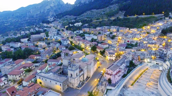 Stilo, Itália. Vista aérea do horizonte medieval ao entardecer — Fotografia de Stock