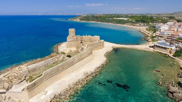 Aerial view of Fortezza Aragonese, Calabria, Italy — Stock Photo, Image