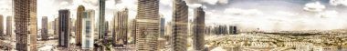 Dubai Jumeirah Gölü kuleleri. İnanılmaz hava panoramik CIT