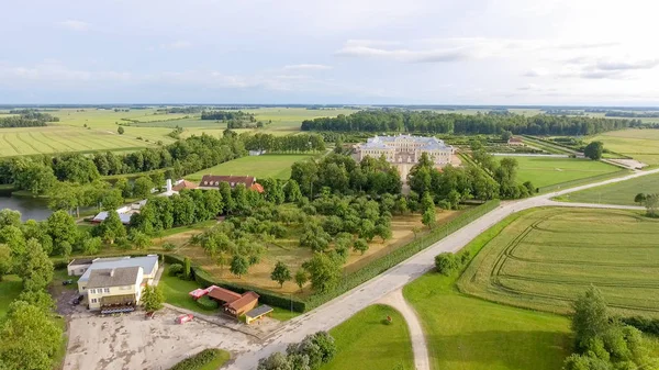 Veduta aerea del castello di Rundale, Lituania — Foto Stock