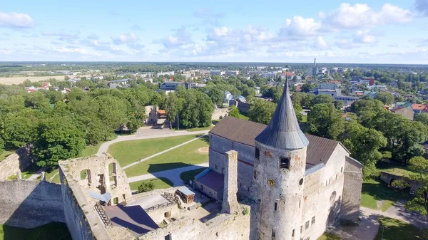 Luftaufnahme der Burg von Haapsalu, Estland — Stockfoto