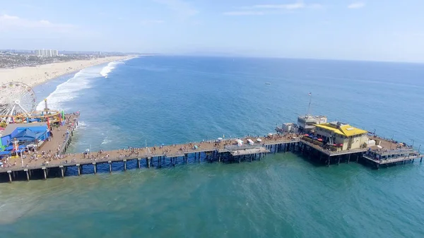 Santa Monica, ca - 2. August 2017: Santa Monica Pier von oben — Stockfoto