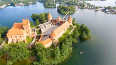 Trakai Kalesi, Litvanya'nın havadan görünümü