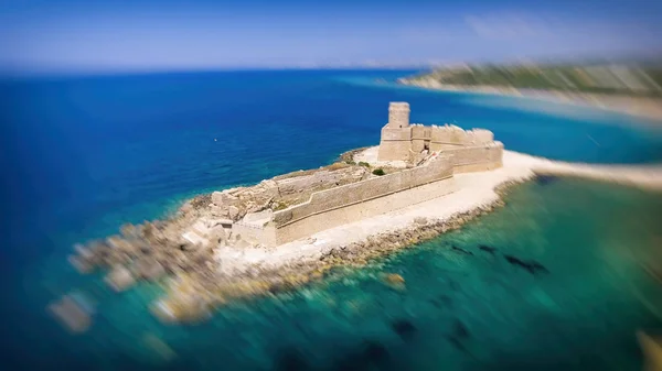 Aerial view of Fortezza Aragonese, Calabria, Italy — Stock Photo, Image