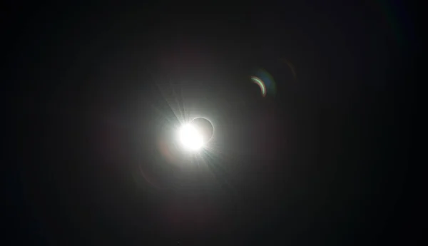 Cincin Berlian Total Eklipse Surya — Stok Foto