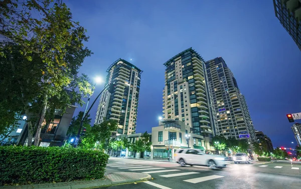 SAN DIEGO, CA - JULY 29, 2017: Night view of Downtown buildings. — Stock Photo, Image