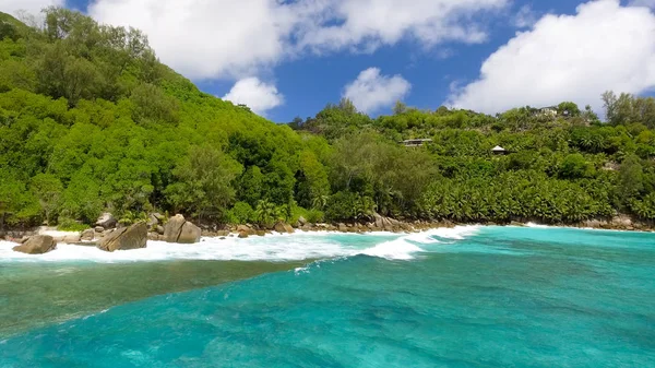 Luftaufnahme des Anse Intendance Strandes in Mahé 'auf den Seychellen — Stockfoto