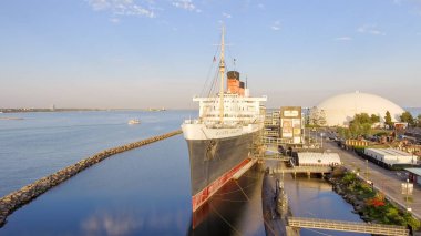 Long Beach, Ca - 1 Ağustos 2017: Rms Queen Mary okyanus olan lin