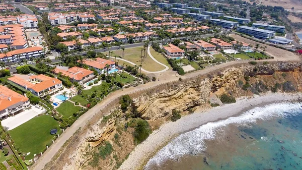 Vista aérea de la costa y casas de Rancho Palos Verdes, California — Foto de Stock