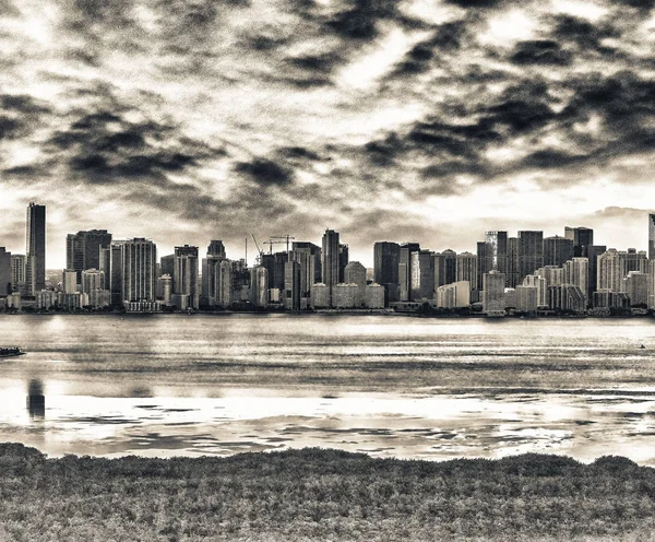 Miami Beach skyline sett från helikopter - Florida, Usa — Stockfoto