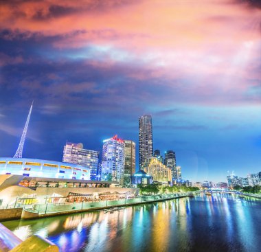 Southbank binalar gece, Melbourne - Avustralya