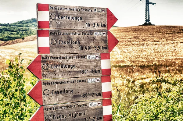 Μονοπάτια στη Val D'Orcia - Τοσκάνη - Ιταλία — Φωτογραφία Αρχείου