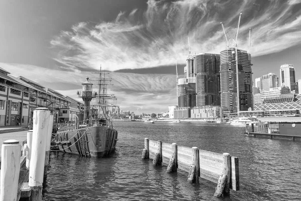 Sydney - październik 2015: Panorama widokiem na Darling Harbour. Sydney — Zdjęcie stockowe
