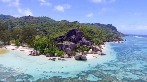 Anse Source D 'Argent i La Digue Island - Seychellerna flygbild — Stockfoto