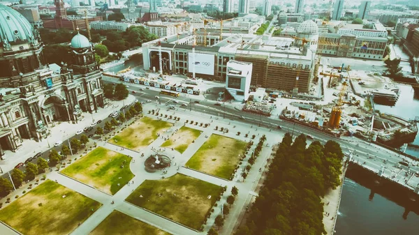 Vista aérea de la Catedral y el horizonte de Berlín, Alemania —  Fotos de Stock