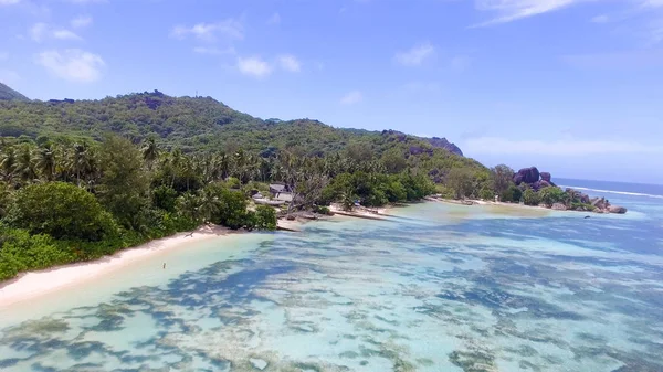 Anse Source D 'Argent i La Digue Island - Seychellerna flygbild — Stockfoto