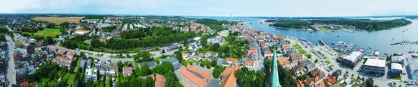 Vista aérea de Travemunde al atardecer, Alemania — Foto de Stock