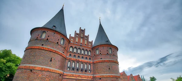 Holstentor in Lübeck, Deutschland — Stockfoto