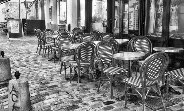 PARIS, FRANÇA - DEZEMBRO 2012: Turistas visitam Montmartre art dis — Fotografia de Stock