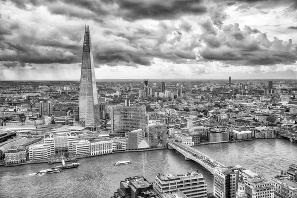 Antenowe panoramę Londynu, południowej stronie Thames — Zdjęcie stockowe