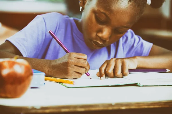 Elementary classroom at work — Stock Photo, Image